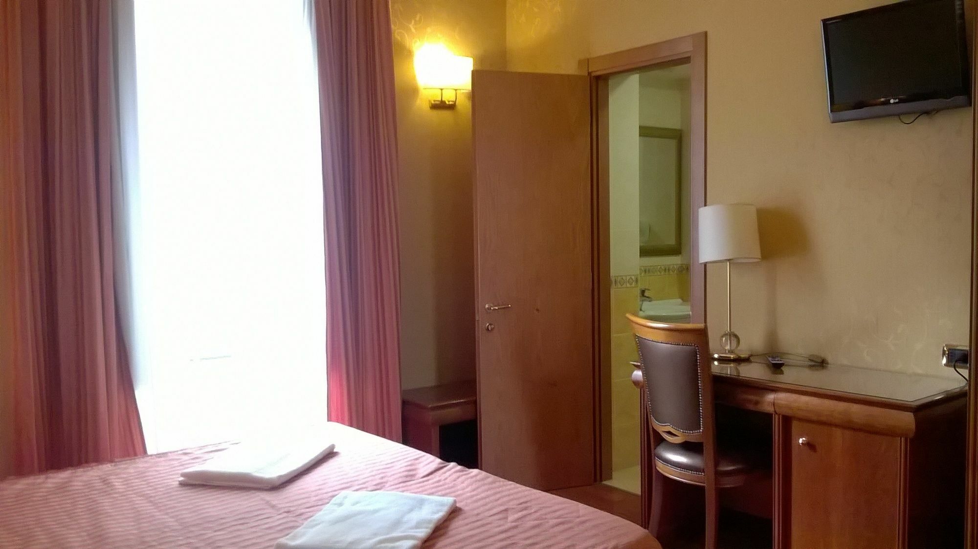 Hotel Wonderful In Rzym Zewnętrze zdjęcie